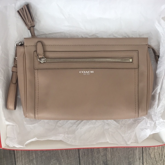 Coach legacy tassel clutch large wristlet - Picture 3 of 6